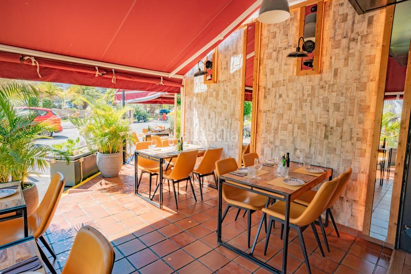 Foto b3fbcd6e-5e56-4b86-9d55-9c28f934fb13. Local comercial a Los Cristianos Arona