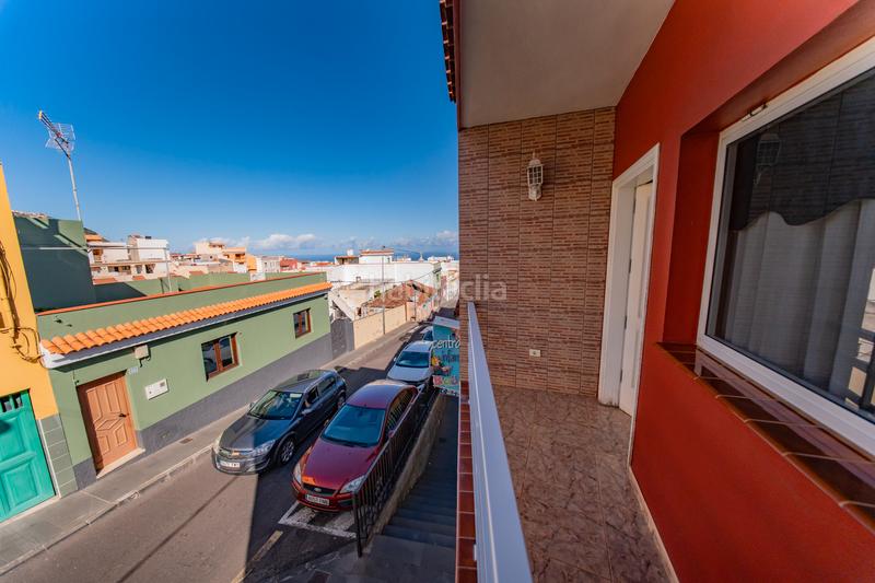 Foto 190f0865-436a-43ac-971c-7085ce7a9cbe. Chalet mit parking in Los Realejos pueblo Realejos (Los)