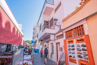 Pis  Calle puerto viejo