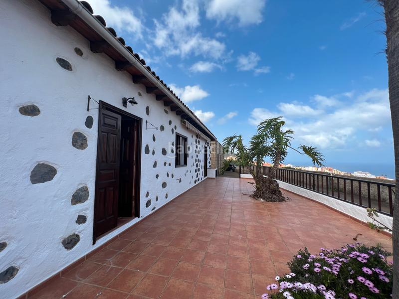 Foto 2c6da175-c105-48f9-b4fa-3ab75441149e. Affitto casale con parcheggio in Los Realejos pueblo Realejos (Los)