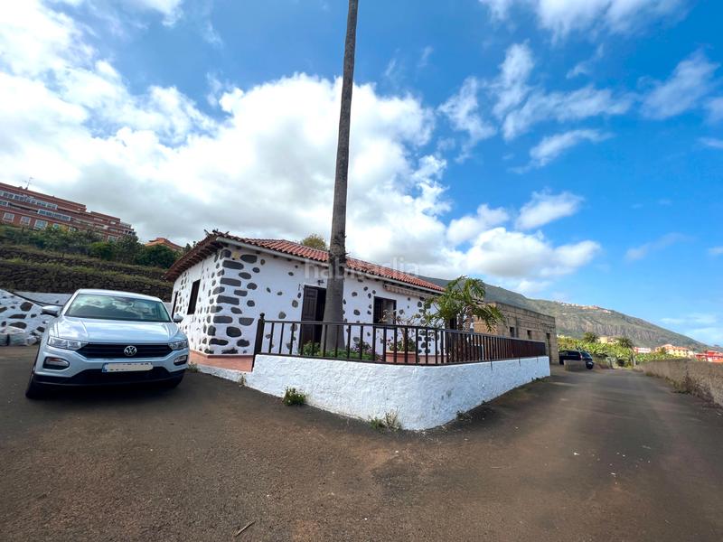 Foto e4f702c7-3d61-4b74-9810-6b7b4c90cd92. Affitto casale con parcheggio in Los Realejos pueblo Realejos (Los)