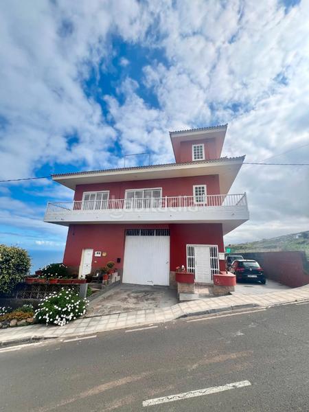 Foto 10f0ab3d-10e4-4f71-96e5-76560950d530. Xalet amb aparcament a San Juan de la Rambla