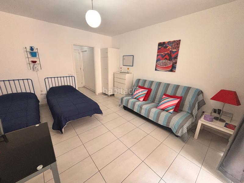 Foto bee36ae3-1770-49cc-b938-d48f3cd4ea14. Monolocale in Zona Martiánez Puerto de la Cruz