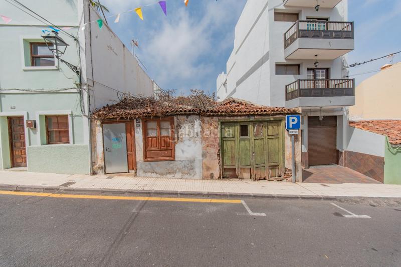 Foto c0f45d5b-abd2-4e8f-bf8a-2873d65bcf53. Casa adosada chalet adosado en venta en la orotava en Orotava (La)