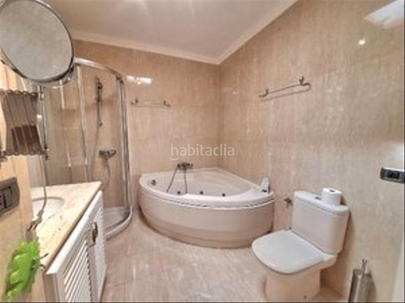 Foto 011f6380-2d3c-4573-bf9d-d6ec96498c9a. Casa adossada amb aparcament a Arico