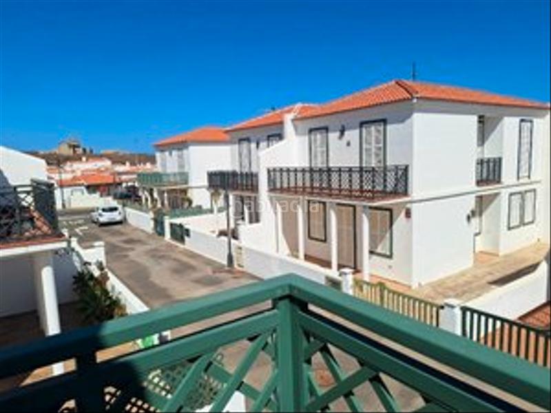 Foto 88278975-bf0a-46c7-bfb1-96bf4c07d3df. Casa adossada amb aparcament a Arico