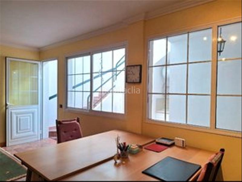 Foto f440d645-dc61-4677-bc44-eed963ece2e7. Casa adossada amb aparcament a Arico