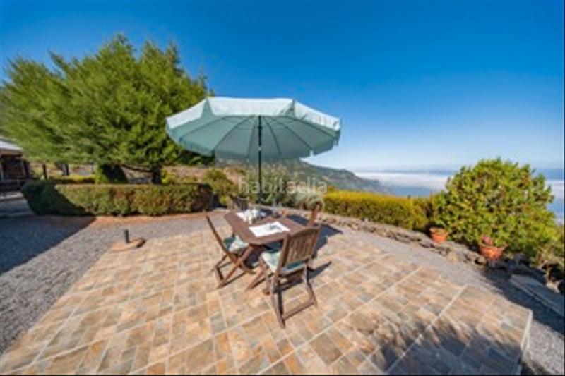 Foto 76b5c0ab-eafa-4e8b-aac8-a6b5e4c3c4e5. Masia amb xemeneia a Los Realejos pueblo Realejos (Los)