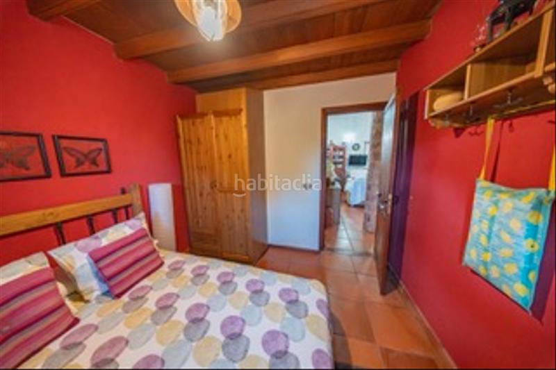 Foto f3d919d9-5adb-4476-8f15-a33c06358d53. Masia amb xemeneia a Los Realejos pueblo Realejos (Los)