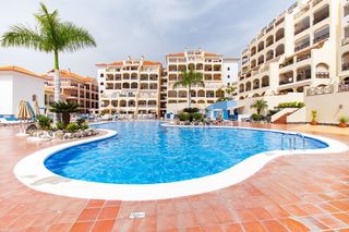 Apartament  Avenida san francisco. ?? apartamento reformado en complejo dinastía – los cristianos,