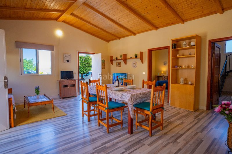 Foto 88ea8a98-6cce-44a8-9b68-7248caecc5b4. Rent country house with parking in Centro Güímar