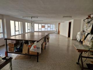 Oficina  Jose antonio rodriguez. Zona meanas  quirinal. oficina de 160 m2 con entrada independien