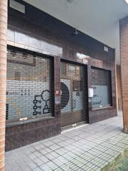 Location Local commercial  Fernando moran. Local en cfernando morán de 120 m2 e instalado. infórmese!!! ald