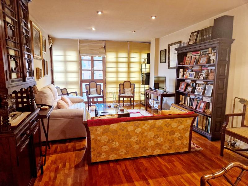 Foto 5950c6eb-e868-4943-9e88-191962fe5f57. Pis amb calefacció aparcament a Centro Avilés