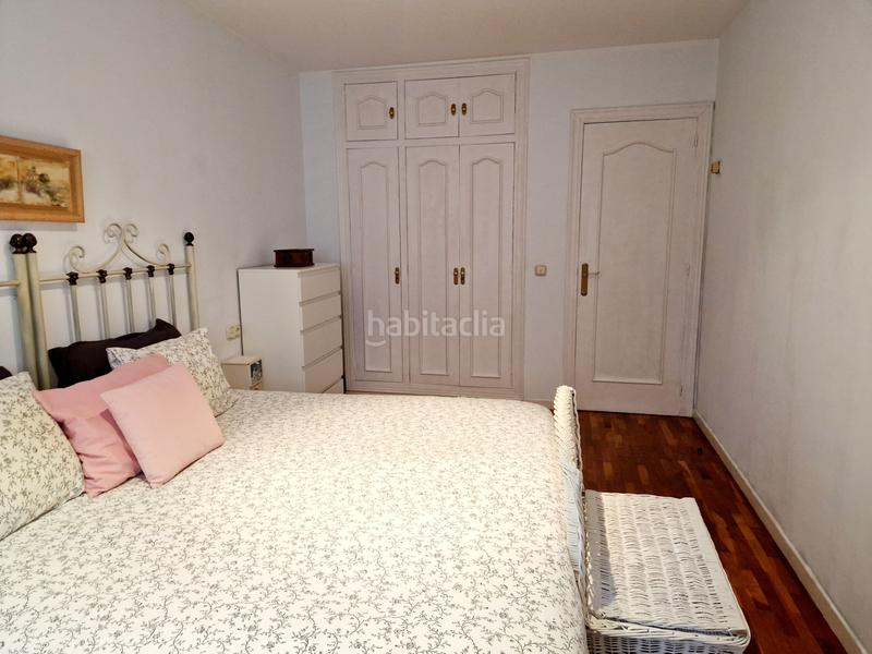 Foto bb93c619-065c-4304-8e07-2b576e619a6f. Pis amb calefacció aparcament a Centro Avilés