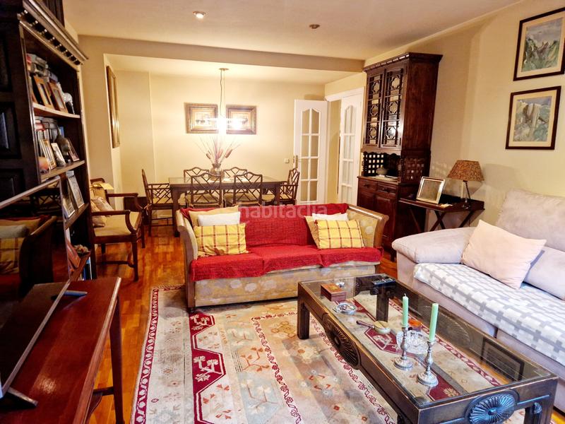 Foto dbba0c0d-2317-4a3a-8d30-781b42d9e6a9. Pis amb calefacció aparcament a Centro Avilés