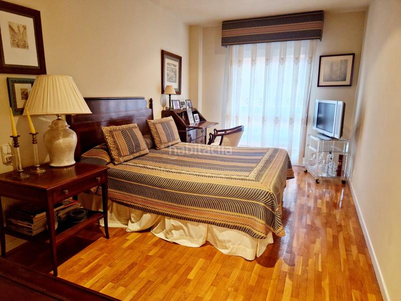 Foto fa84ff99-5984-4890-9045-6aa283b72f08. Pis amb calefacció aparcament a Centro Avilés