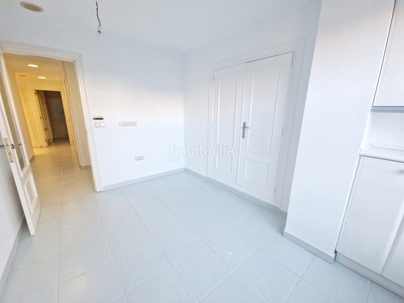 Foto b29cf493-0f53-46a0-bc14-1dd610586be6. Miete büro in Centro Avilés