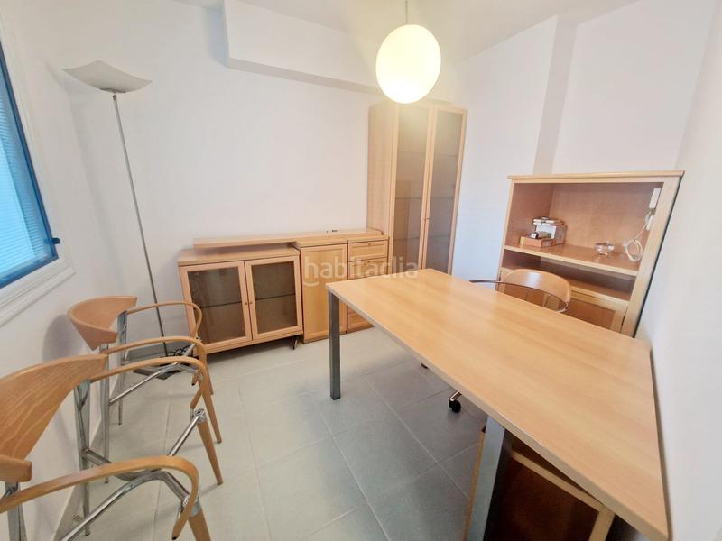 Foto e5a5bf11-1ab3-4553-ac8a-d6e022b6c764. Miete büro in Centro Avilés