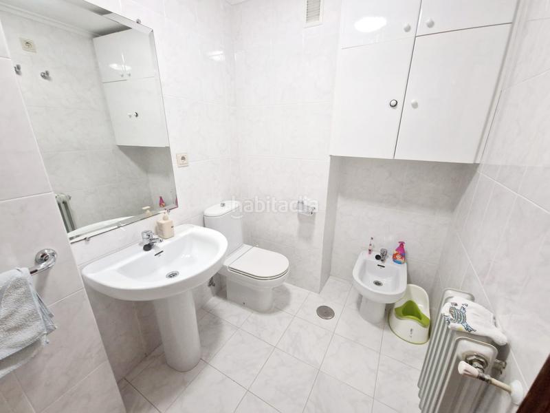 Foto 5f2b22d9-9ec5-4e8d-b401-b18fb6cf0284. Flat with parking in Centro Avilés