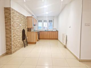 Rent Flat in Centro. Zona ayuntamiento. 2 dormitorios, salóncocina y baño. calefacció