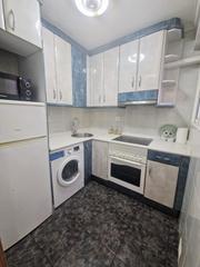 Appartement  Llano ponte. Zona el arbolón. 3 sin ascensor. 2 dormitorios, salita, cocina y