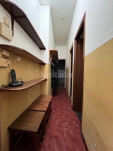 Foto ab6eb5d2-4d2d-4ca6-be15-0de1afa2b1bd. Local comercial se vende bar de 120 m2 en la luz y totalmente instalado. una parte es vivienda con 2 dormitorios, un baño y cocina. buena ubicació en Avilés