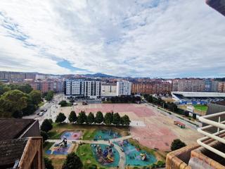 Pis  Francisco orejas sierra. Meanas. 3 dormitorios, salóncomedor, cocina y 2 baños. terraza.