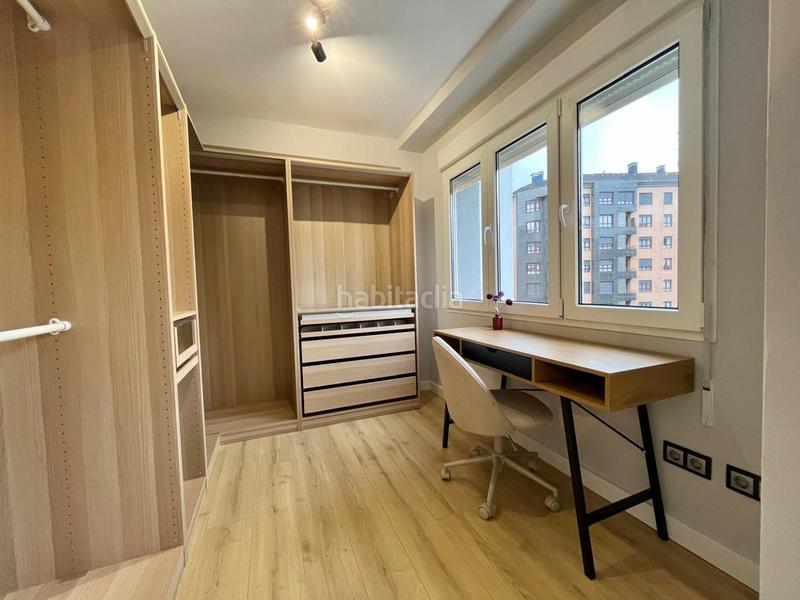 Foto d4d4168d-a3fd-4e36-8122-3bddff771f20. Etagenwohnung mit heizung in Centro Avilés