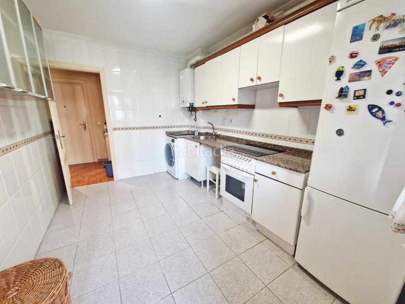 Foto 305c3e2b-d4f0-4fe0-9f3a-e477959fb351. Pis amb calefacció a Centro Avilés