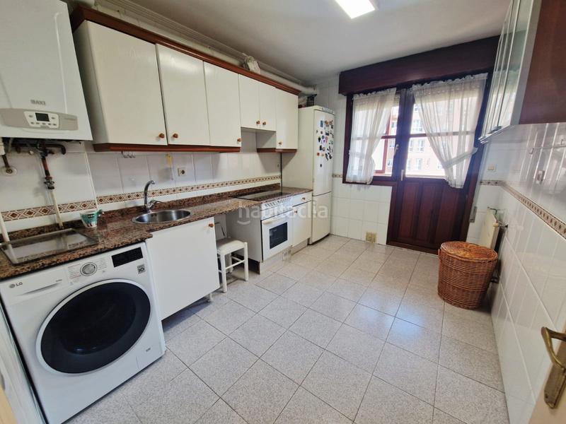 Foto eac99aea-1ce2-4196-9459-0cb21b560414. Pis amb calefacció a Centro Avilés