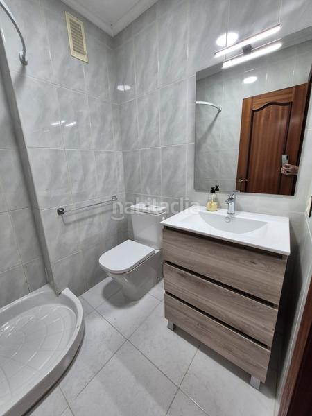 Foto 646c05e7-df54-4381-83e7-8c2c903bcb41. Piso  todo exterior, soleado y con una excelente situación . sin ascensor. plaza de garaje y trastero en Avilés