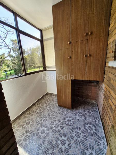Foto b35d1c8e-8a49-4b7d-8641-34f710abb055. Piso  todo exterior, soleado y con una excelente situación . sin ascensor. plaza de garaje y trastero en Avilés
