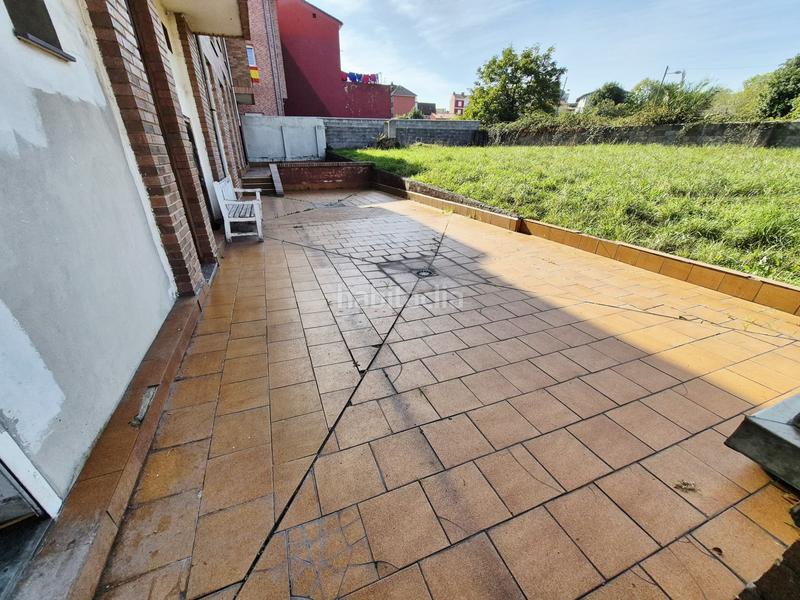 Foto ddc57799-1aa9-4926-931b-0450fd863d9f. Piso  todo exterior, soleado y con una excelente situación . sin ascensor. plaza de garaje y trastero en Avilés