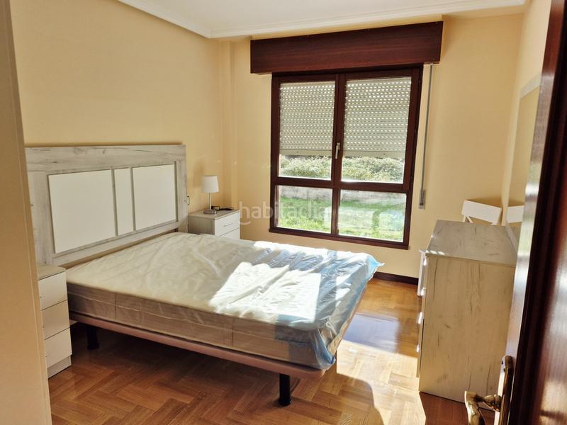 Foto dedcde4e-d7f3-44ea-b708-6e1556e55246. Piso  todo exterior, soleado y con una excelente situación . sin ascensor. plaza de garaje y trastero en Avilés