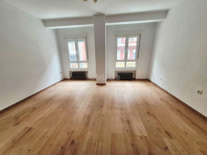 Foto 0d86729c-12f0-4210-9244-0a28c44105ac. Piso zona meanas. dos dormitorios, todo exterior en Avilés