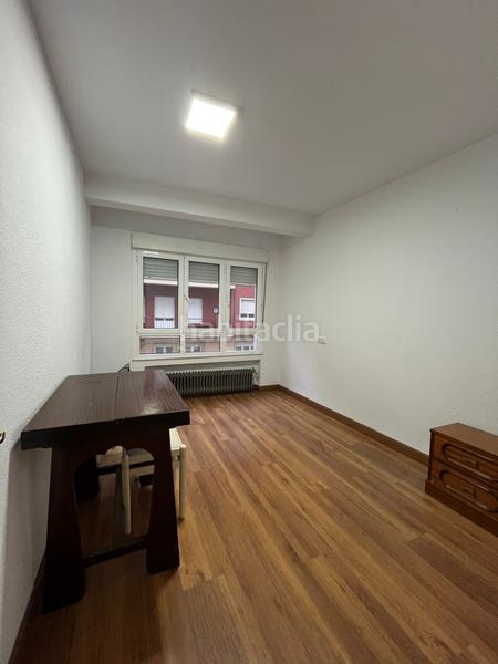 Foto 7a821c8a-3347-4c2b-a0d6-3dc586085784. Piso zona meanas. dos dormitorios, todo exterior en Avilés