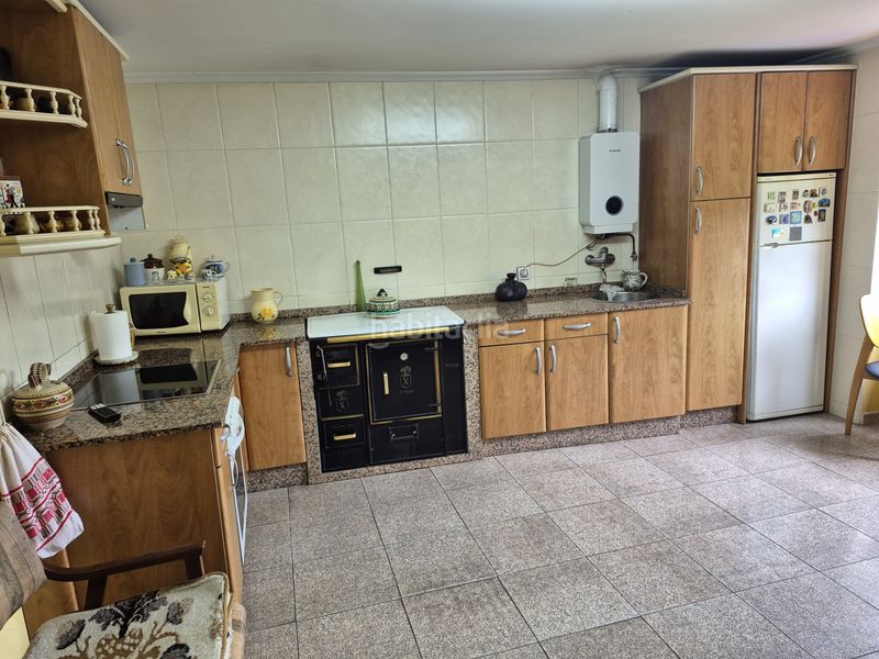 Foto 0ee48db9-b8ab-4c3b-b22b-12aa96694312. Casa amb calefacció aparcament a Pravia