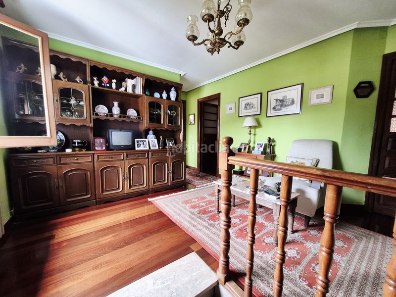Foto 3f048f96-d811-4980-8b5a-321b0753f157. Casa amb calefacció aparcament a Pravia