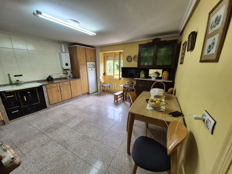 Foto 6c702081-1508-4739-8acf-a332e17e1636. Casa amb calefacció aparcament a Pravia
