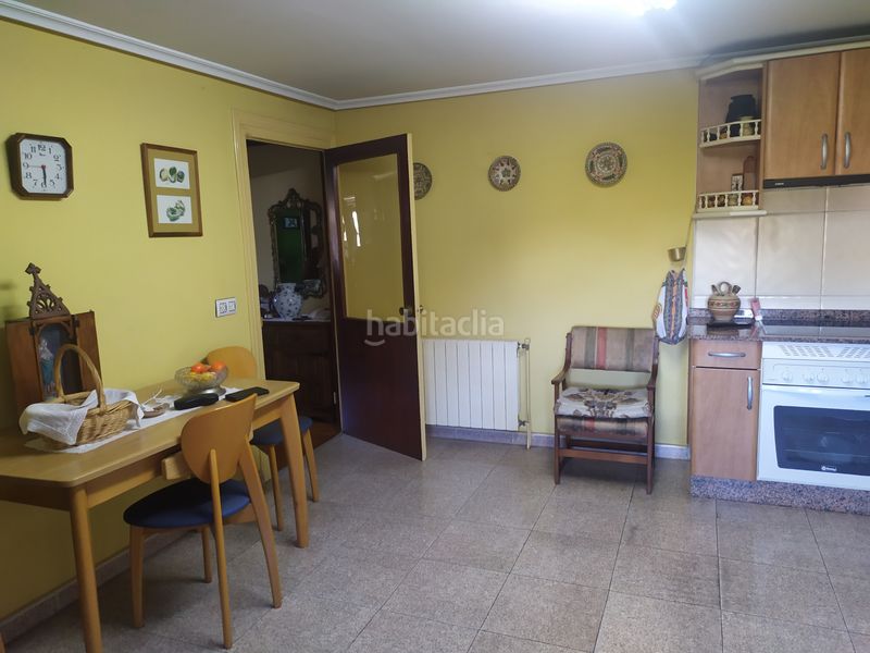 Foto a91d4f80-ae85-4ea8-a1fd-4c2a0c4eda5f. Casa amb calefacció aparcament a Pravia
