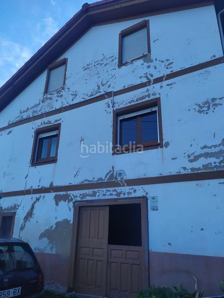 Foto b6fbbfd1-de68-4ae0-96b0-42b6fac2cf1d. Casa amb calefacció aparcament a Pravia