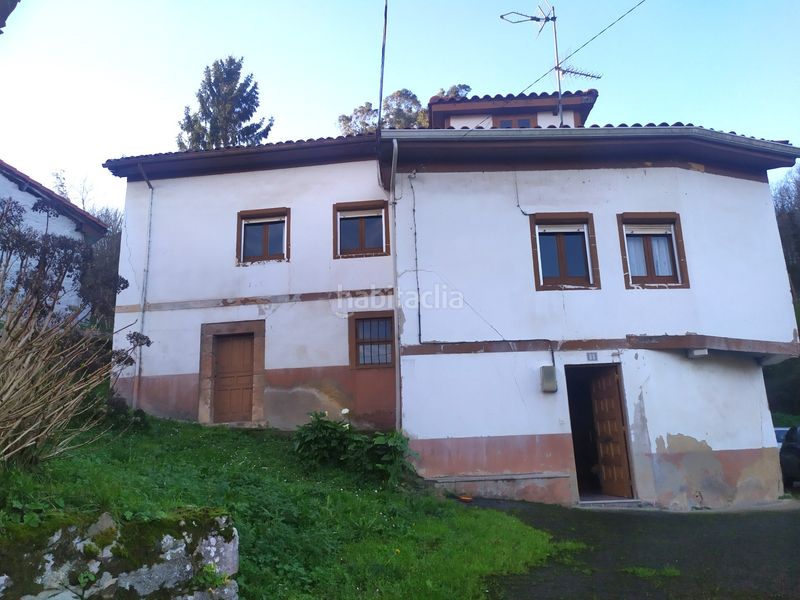 Foto d388c7bc-0a1e-45da-938d-33c8ad3628e5. Casa amb calefacció aparcament a Pravia