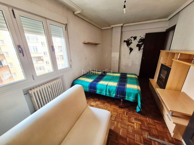 Foto 4c6b644f-7058-4b56-ba8f-e5b06fa5d15e. Flat with heating in Centro Avilés