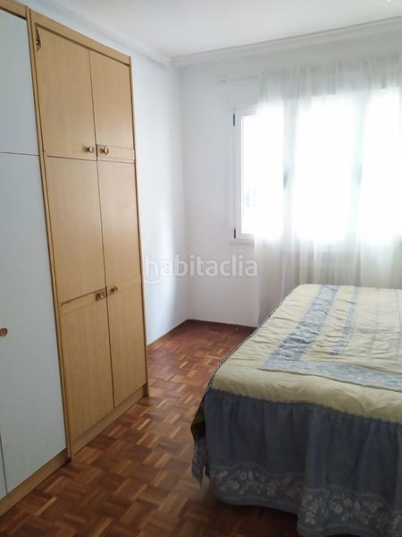 Foto bff9a0d1-0400-49b9-be31-da416290a4c0. Flat with heating in Centro Avilés