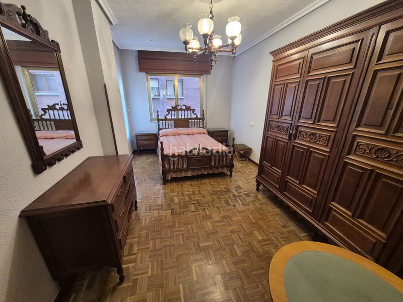 Foto a8d99b48-858e-49ae-9dd0-5c373980543c. Flat with heating parking in Centro Avilés