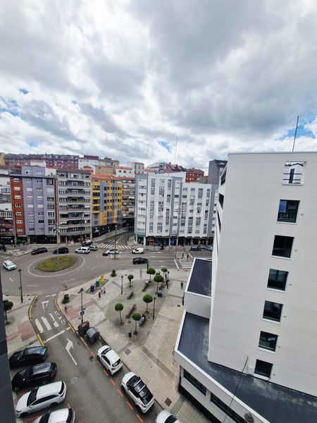 Foto 5dbeed6d-1e5d-4bc0-b1fb-aef843726f91. Lloguer pis amb calefacció aparcament a Centro Avilés