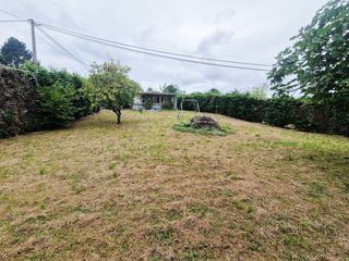 Landgut in Pillarno. La cangueta. parcela de 525 m2, con un fin de semana en la zona