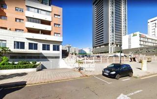 Lloguer Aparcament cotxe a Calle celia cruz 6. Garaje disponible en cabollanos