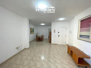 Lloguer Pis  Calle el drago. Piso semiamueblado en fañabé de 2 habitaciones con garaje.